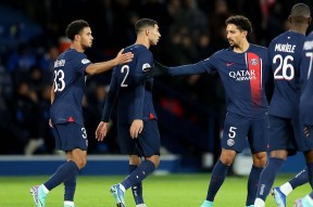 开云网址 -包含辽宁本钢迎法国杯关键赛，赛前防线松动，信心回归，纪律约束更严格的词条